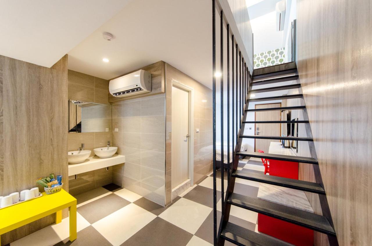 P&E Hotel Tainan Extérieur photo